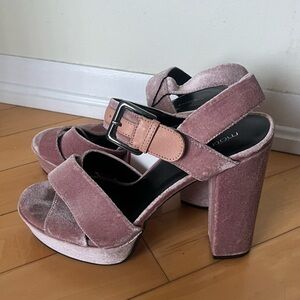 Motivi Moussy Blush Velvet Platform Sandals